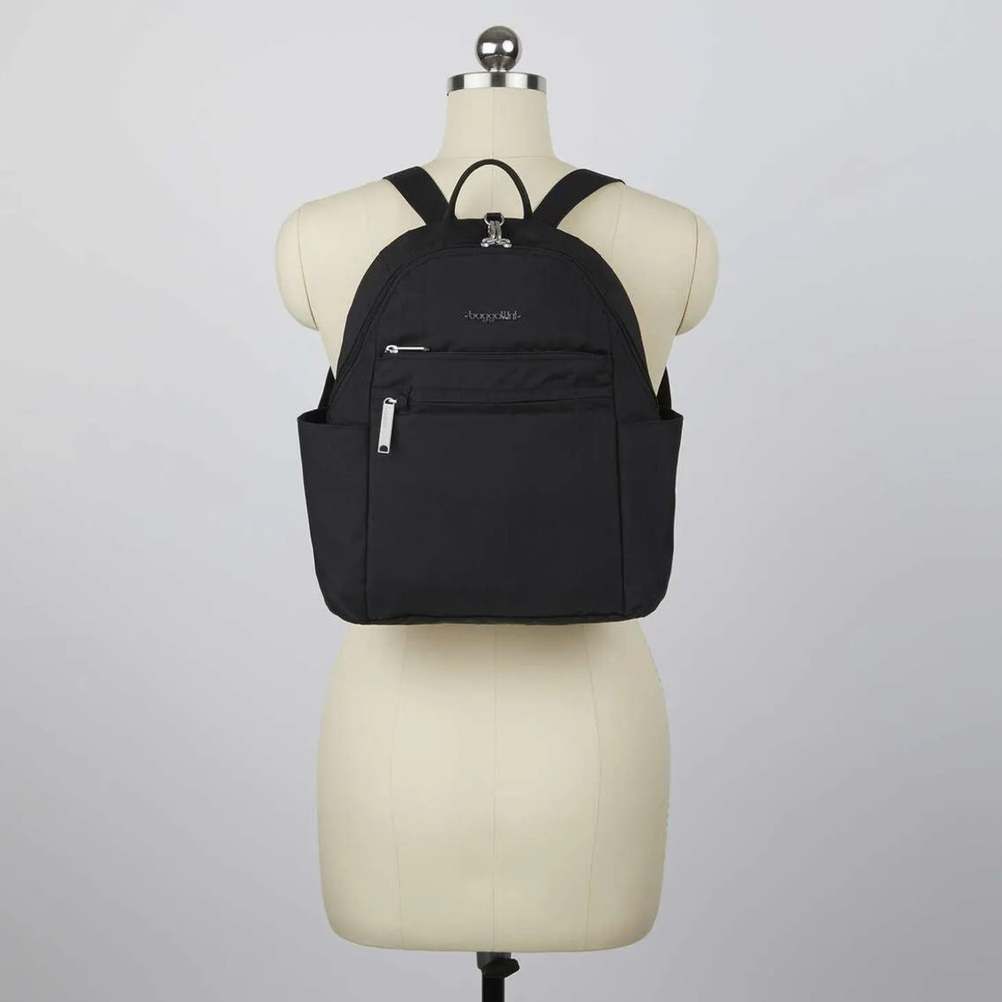 Baggallini Anti-Theft Vacation Backpack