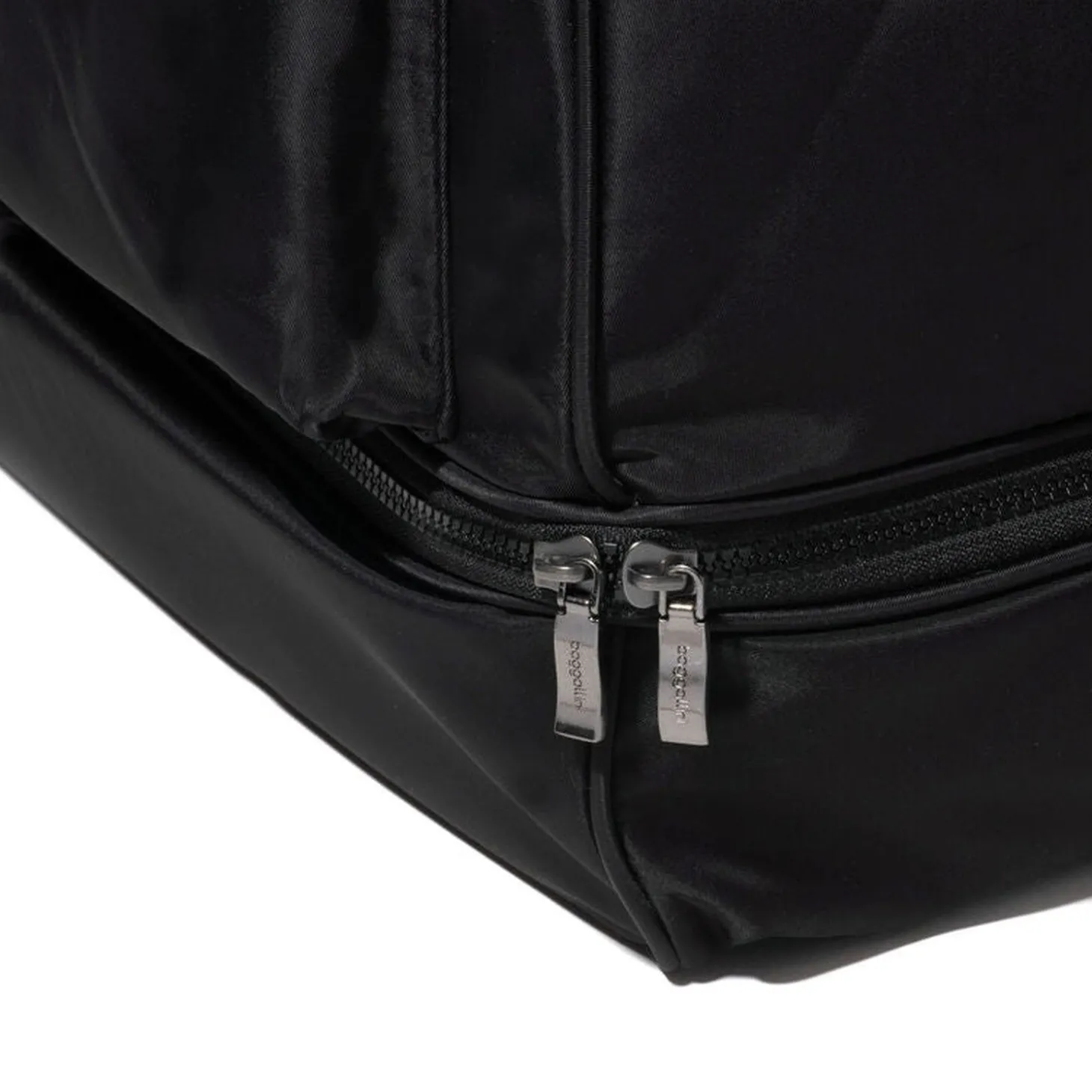 Baggallini Deluxe Fifth Avenue Weekender