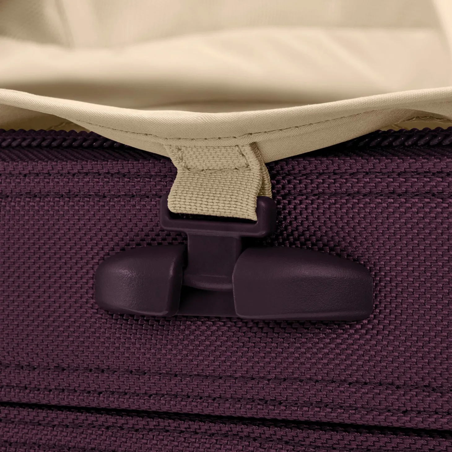 Briggs & Riley Baseline Medium Expandable Spinner