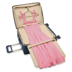 Briggs & Riley Baseline Medium Expandable Spinner