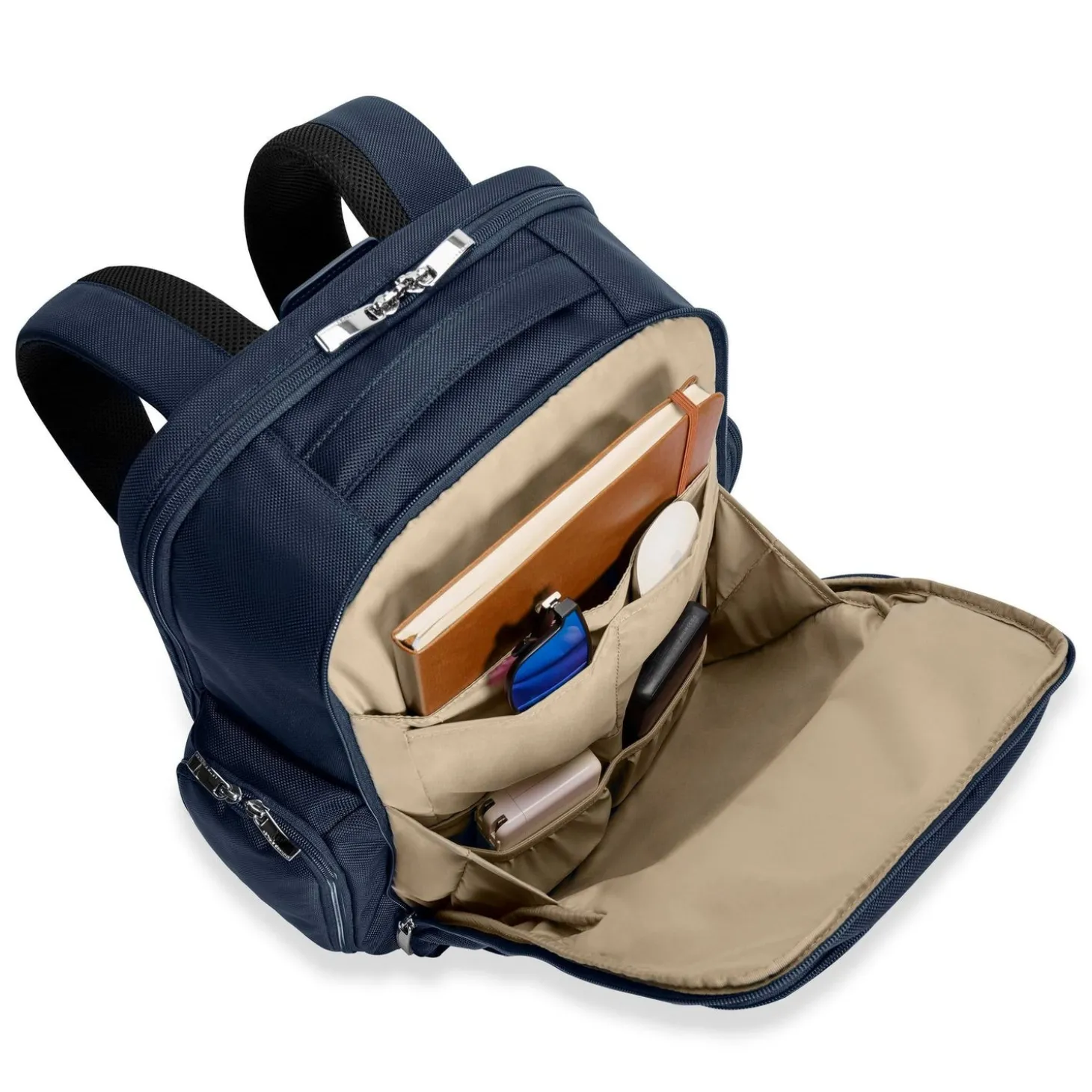 Briggs & Riley Baseline Traveler Backpack