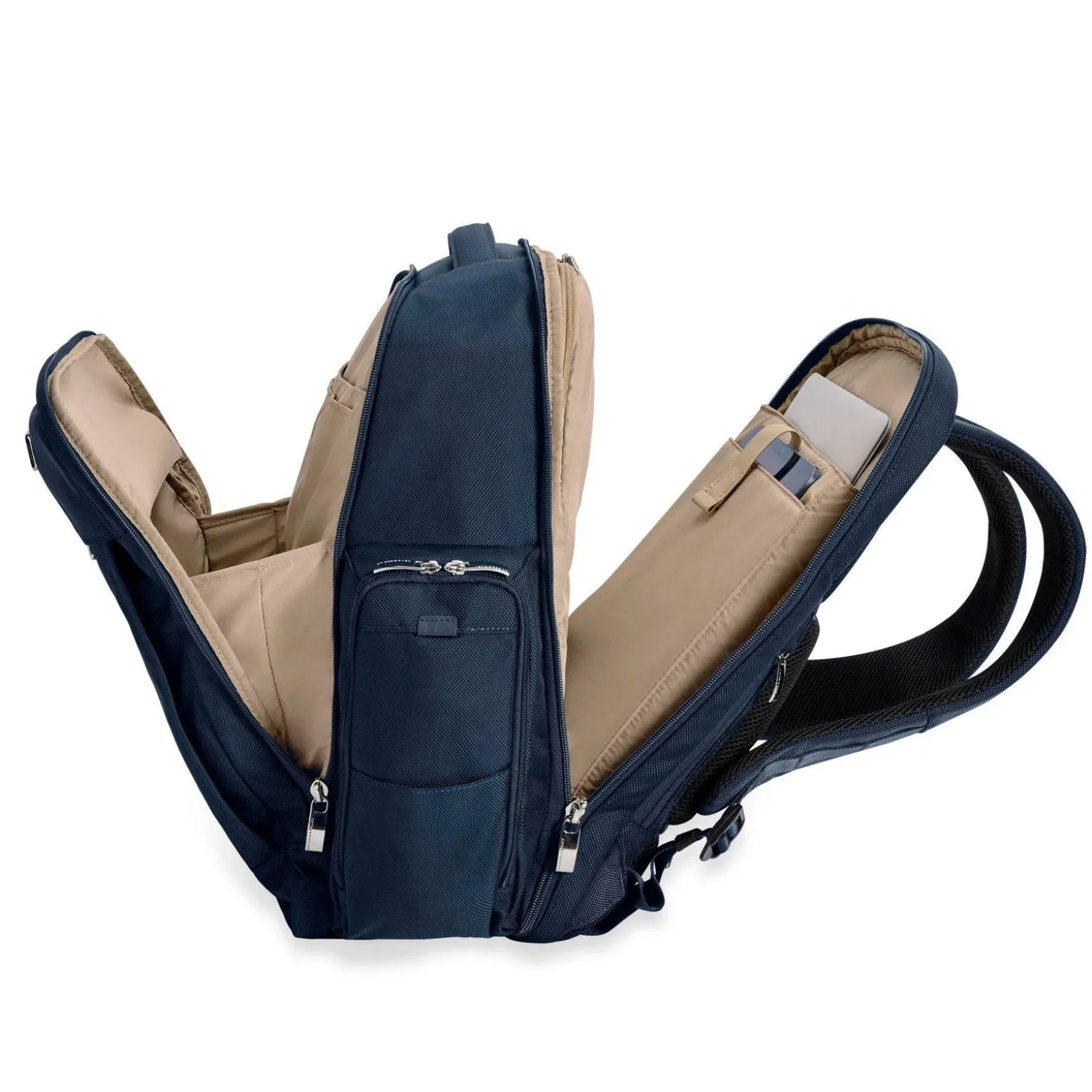 Briggs & Riley Baseline Traveler Backpack
