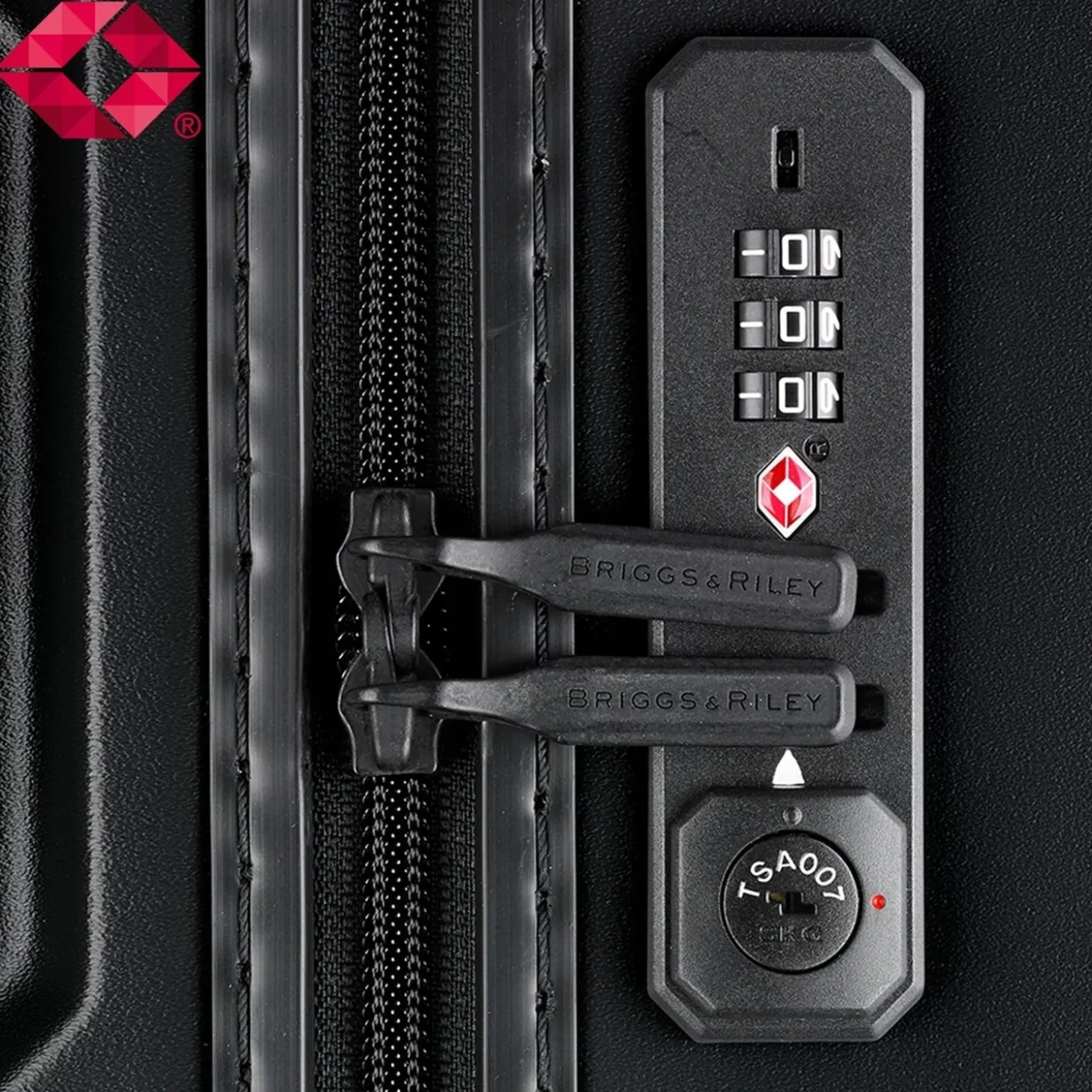 Briggs & Riley Torq Extra Large Trunk Spinner