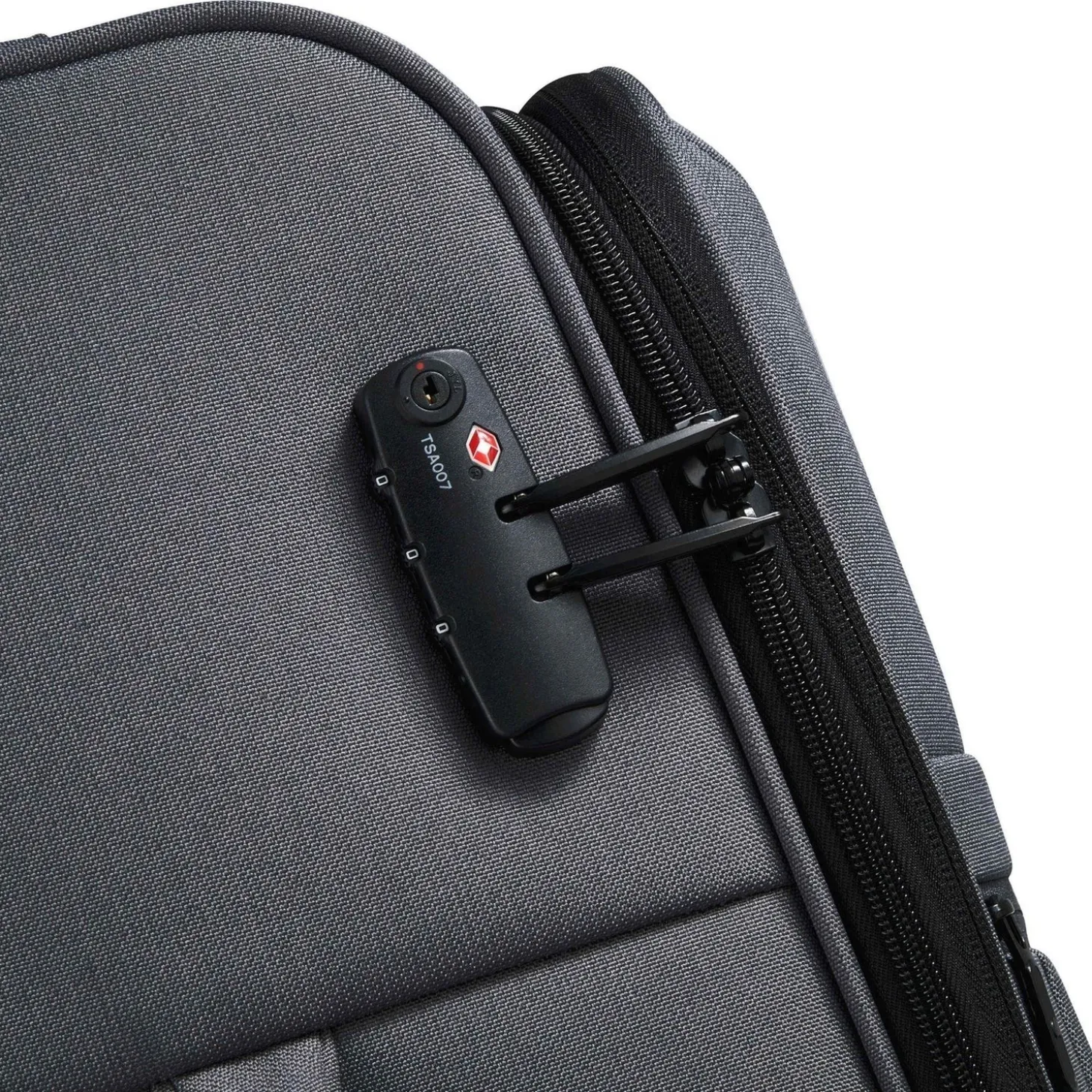 Delsey BE 23" Expandable Spinner Upright