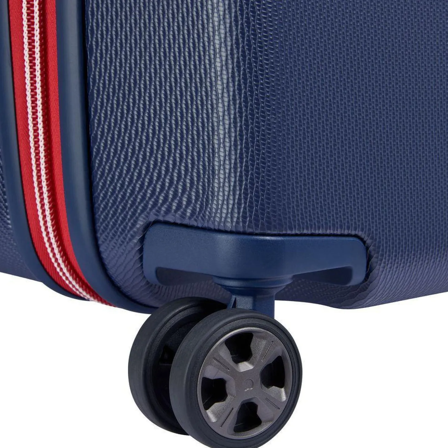 Delsey Chatelet Air 2.0 26" Trunk Spinner
