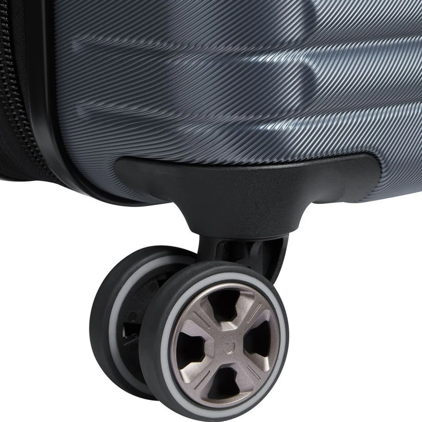 Delsey Cruise 3.0 Expandable Spinner Carry-On