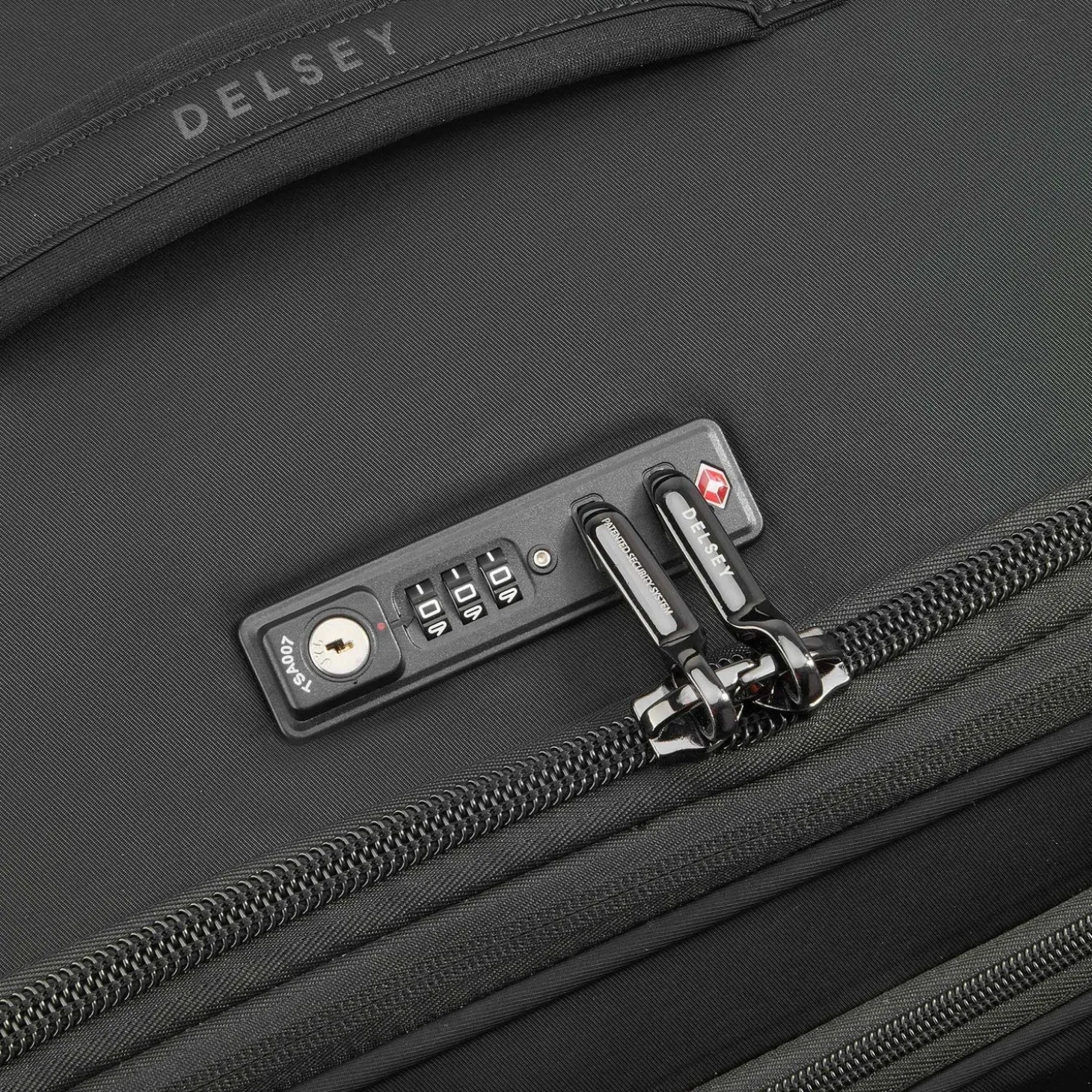 Delsey Cruise 3.0 Soft 28" Expandable Spinner Upright