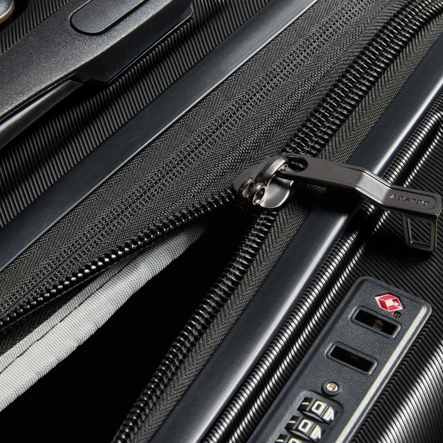 Delsey Cruise 3.0 2-Wheel Underseater