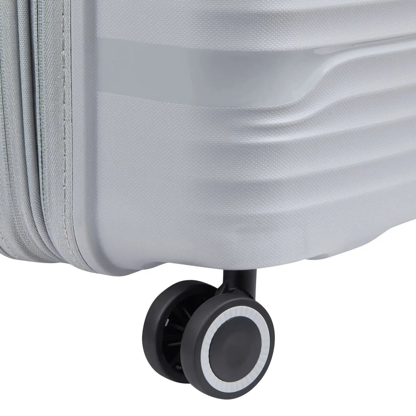 Delsey Dune 25" Expandable Spinner Upright