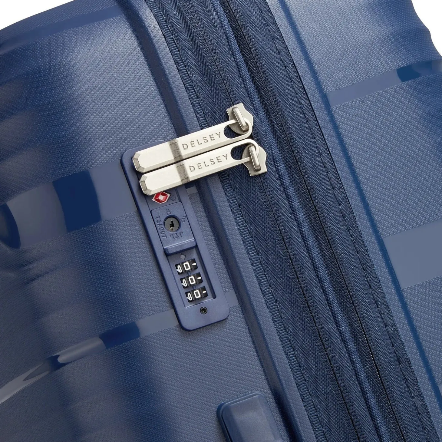 Delsey Dune 25" Expandable Spinner Upright