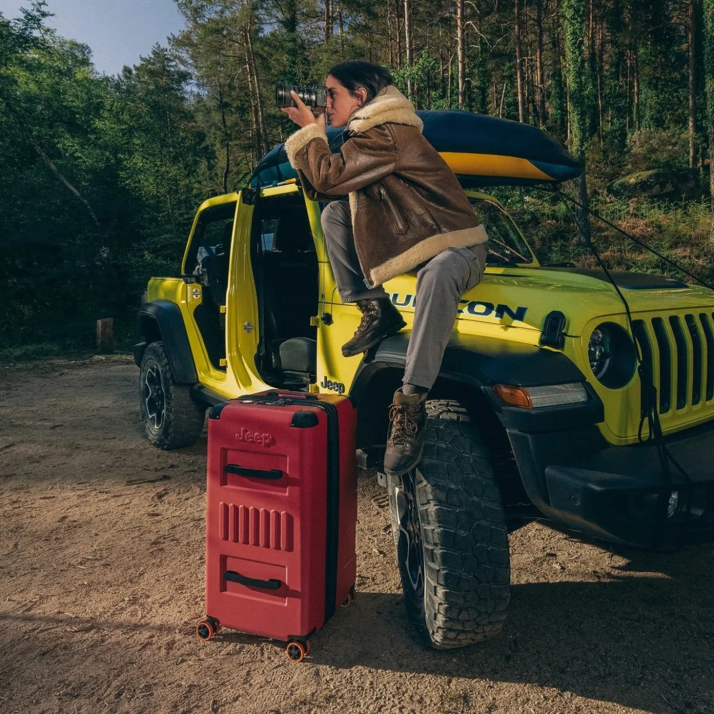 Delsey Jeep JH002B 28" Spinner Trunk
