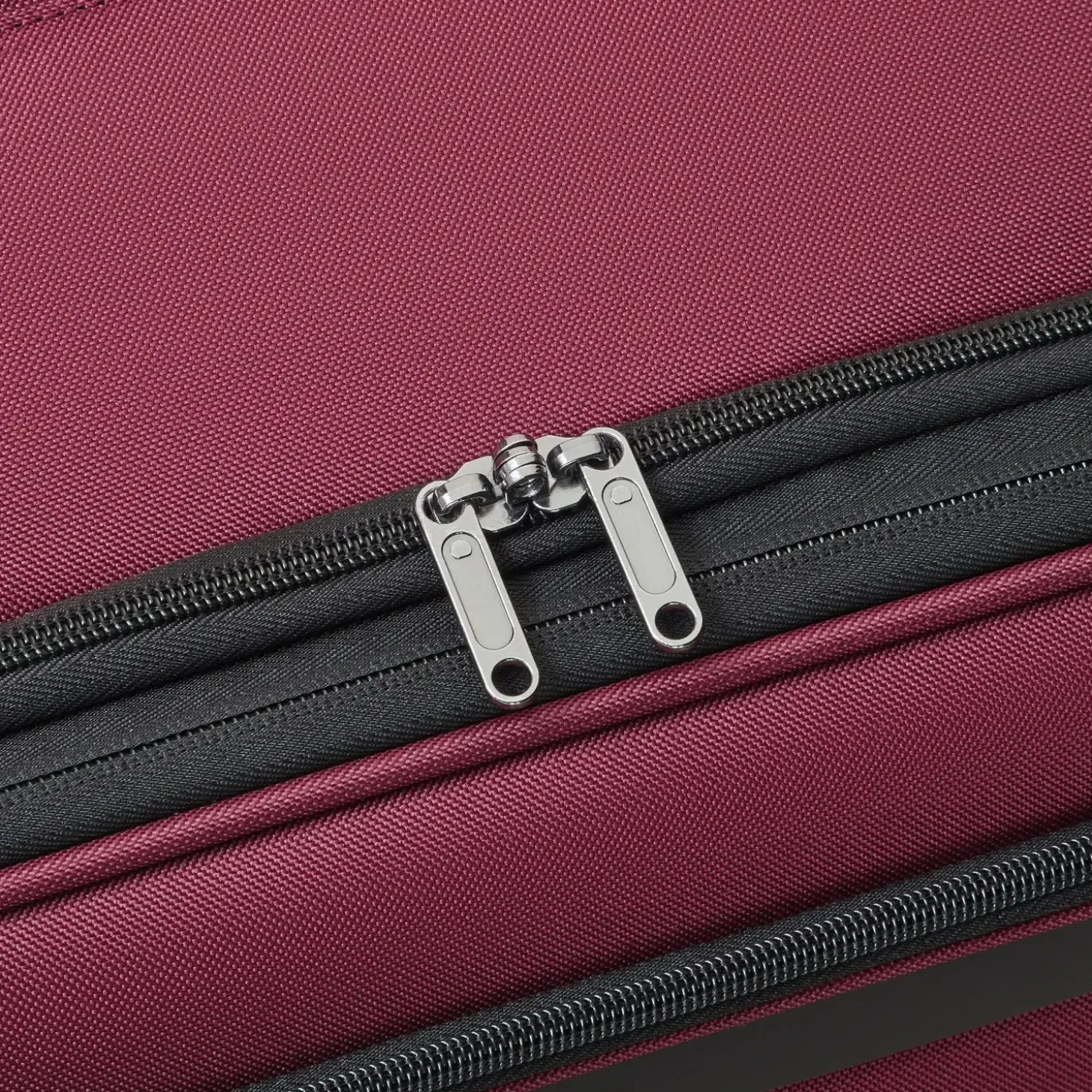Delsey Sky Max 3.0 Expandable 31" Spinner