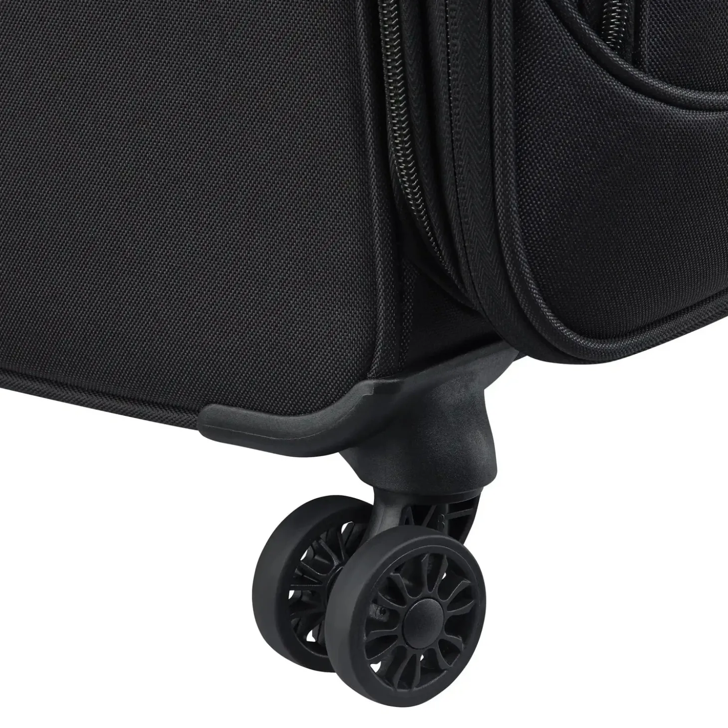 Delsey Sky Max 3.0 Expandable 31" Spinner