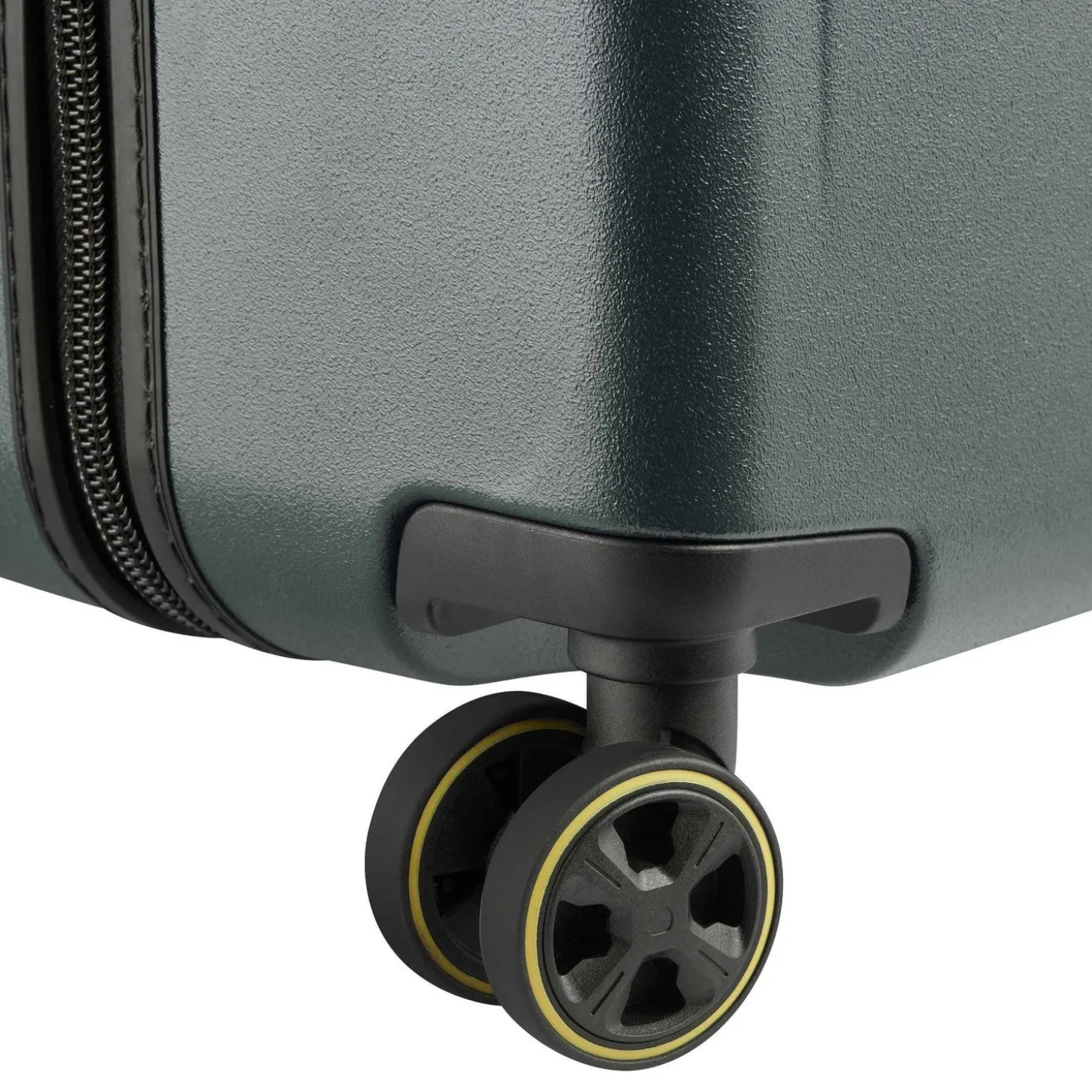 Delsey Turenne 2.0 29" Trunk Spinner