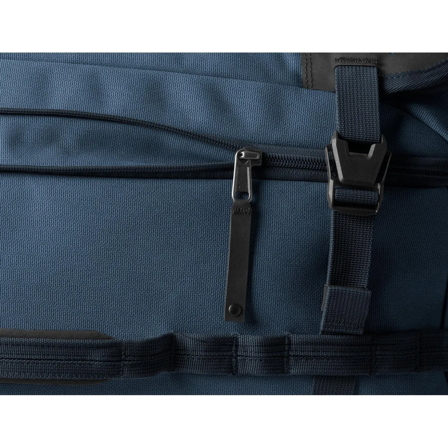 Eagle Creek Gear Warrior XE 4-Wheeled Large Carry-On