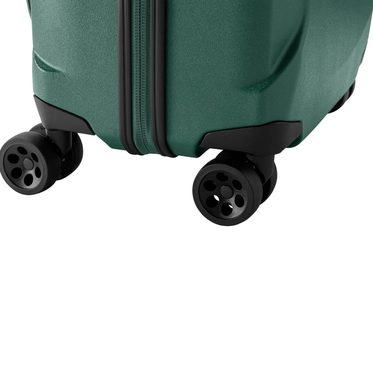 Eagle Creek Tarmac 4 Wheeled 26" Spinner