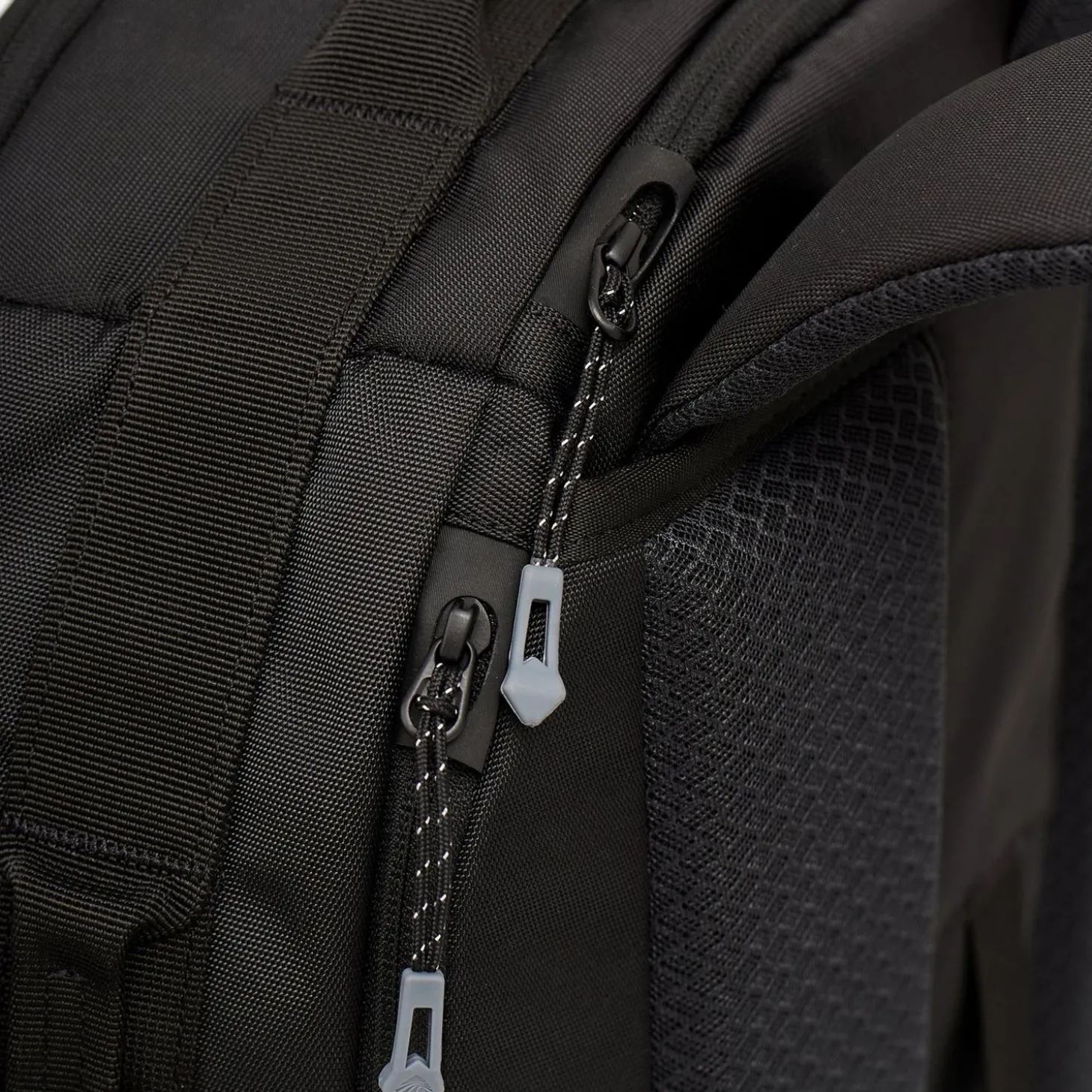 Eagle Creek Tour Lite Travel Pack 38L