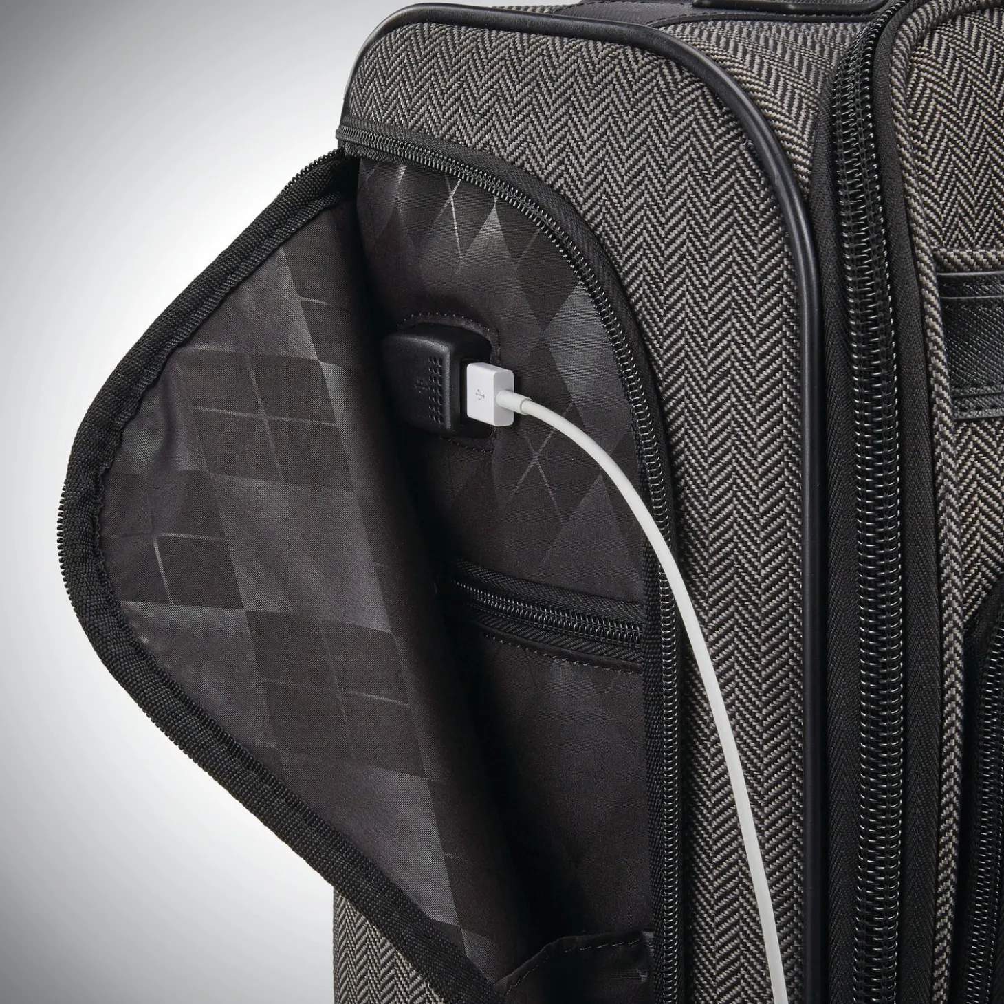 Hartmann Herringbone Deluxe Underseat Carry On Spinner