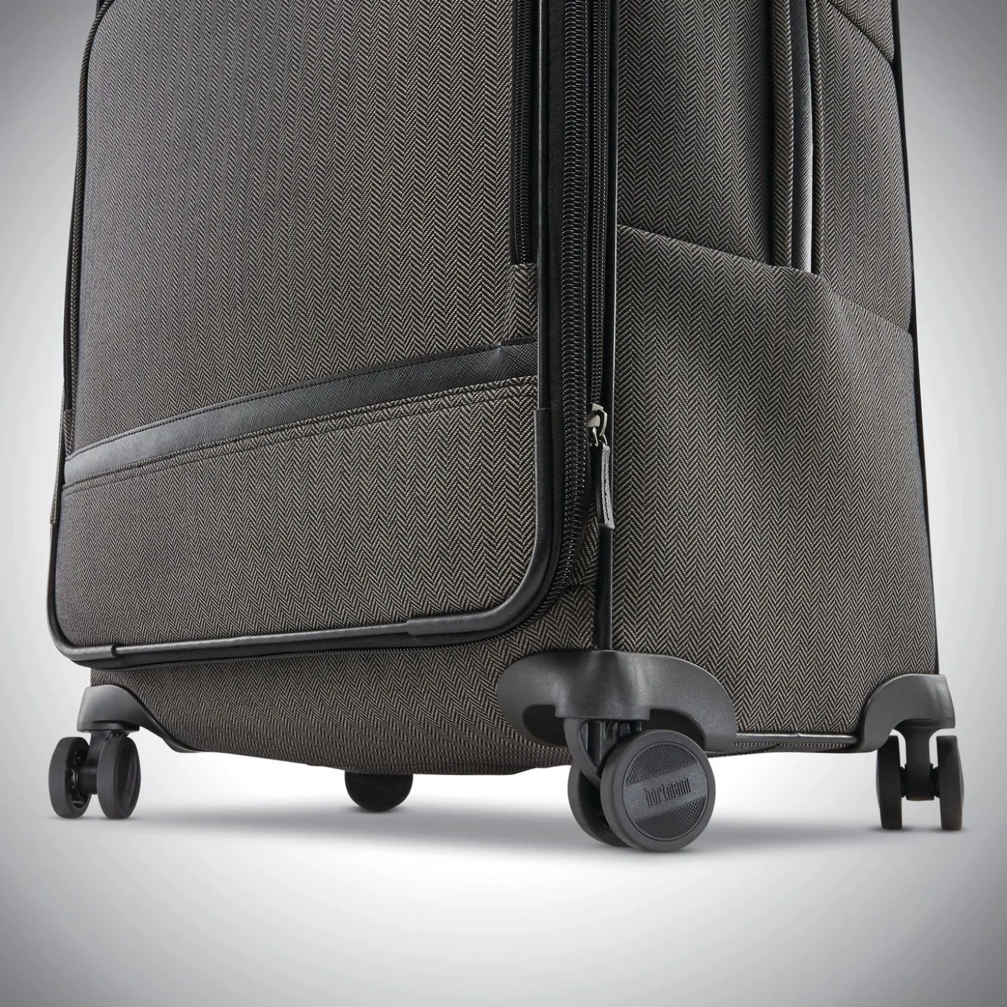 Hartmann Herringbone Deluxe Medium Journey Expandable Spinner