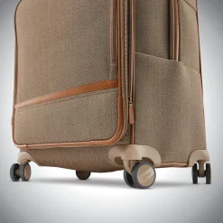 Hartmann Herringbone Deluxe Medium Journey Expandable Spinner