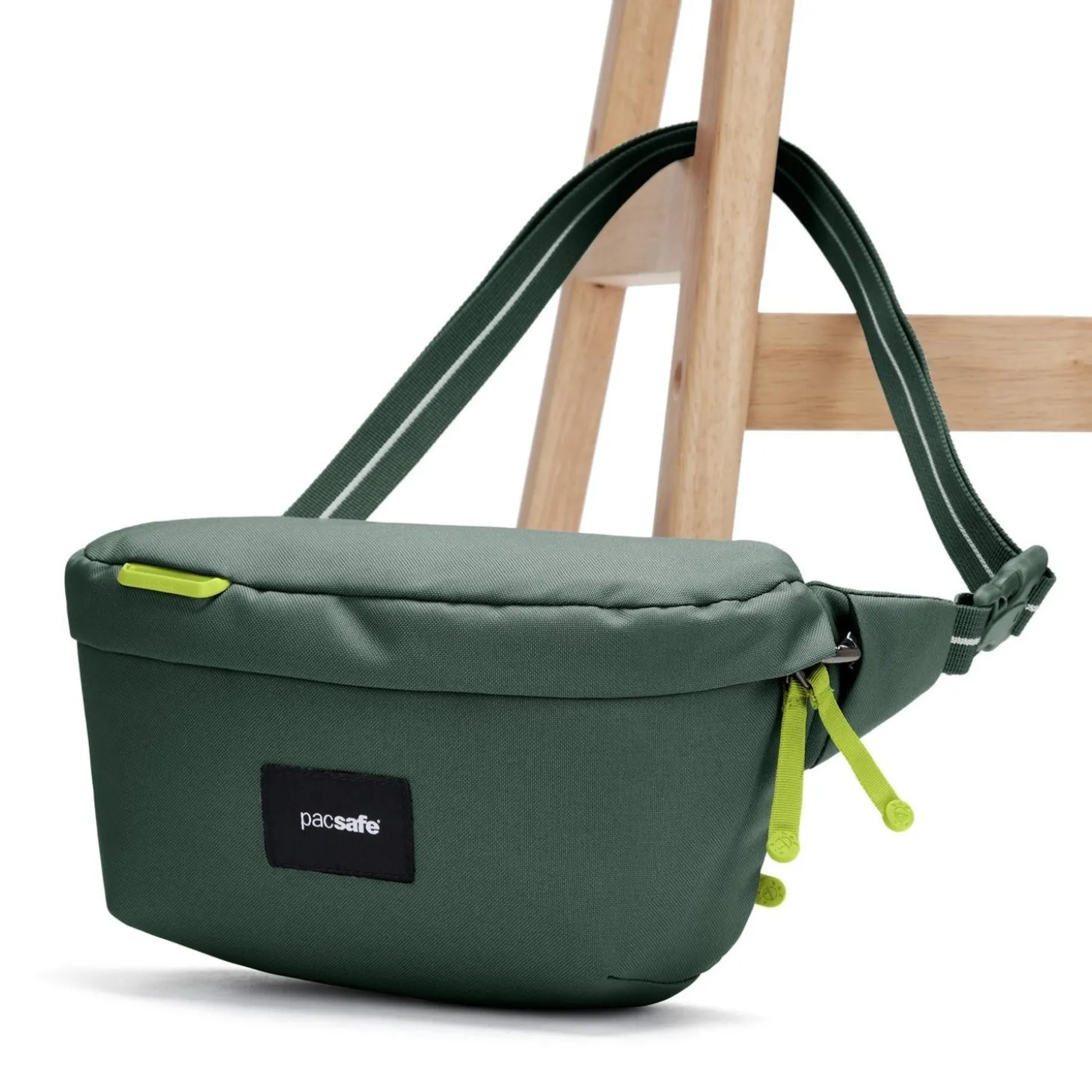 Pacsafe GO Sling Pack