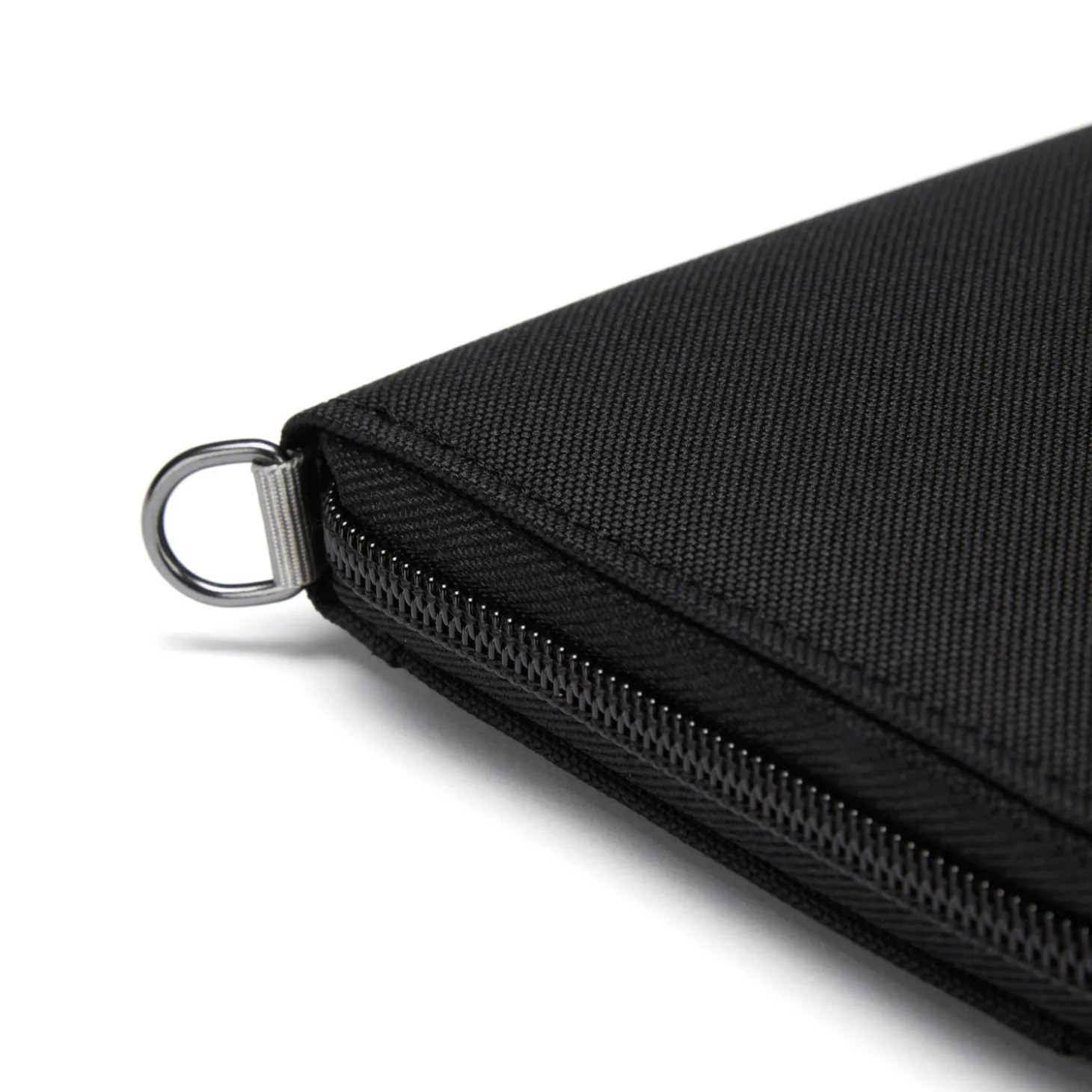 Pacsafe RFIDsafe Compact Travel Organizer