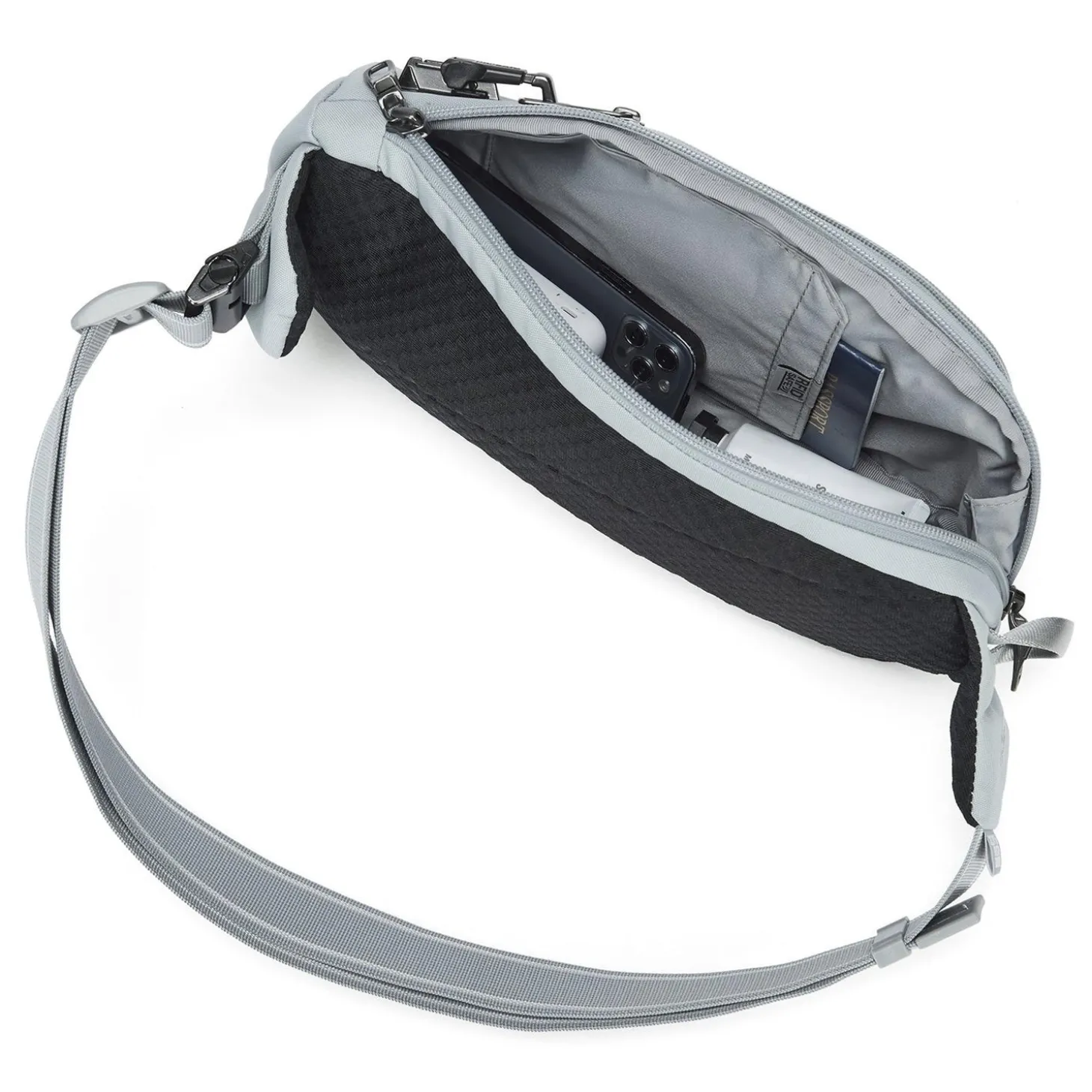 Pacsafe V Action Sling
