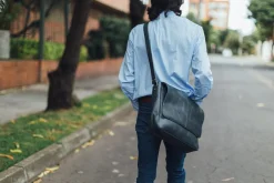 Piel Leather Positano Messenger