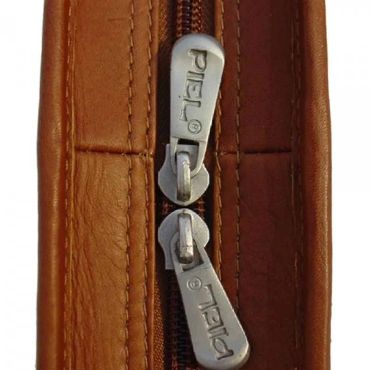 Piel Leather Three-Ring Binder
