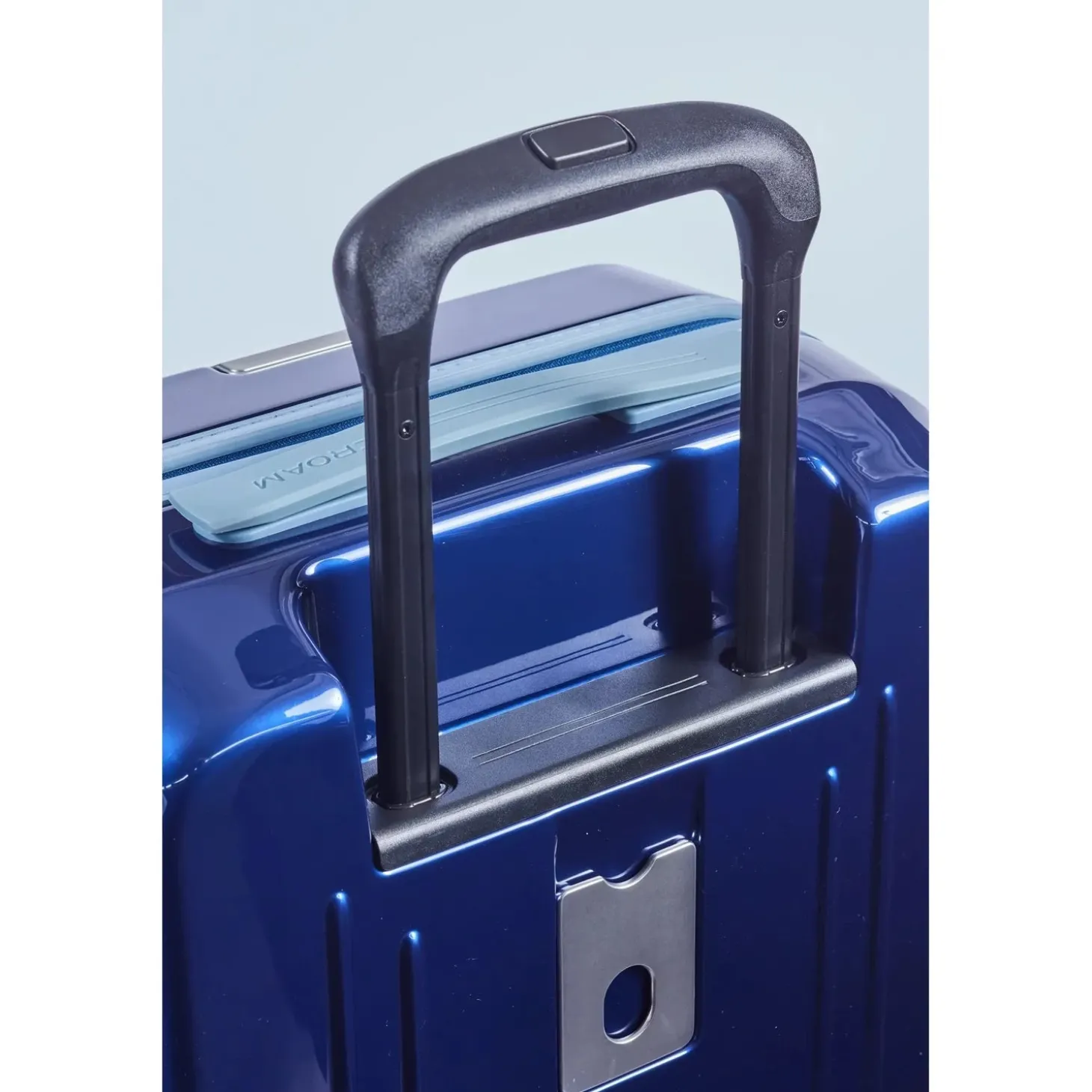Roam Luggage Hardside Carry-On Spinner