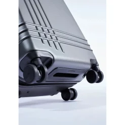 Roam Luggage Hardside Carry-On Spinner