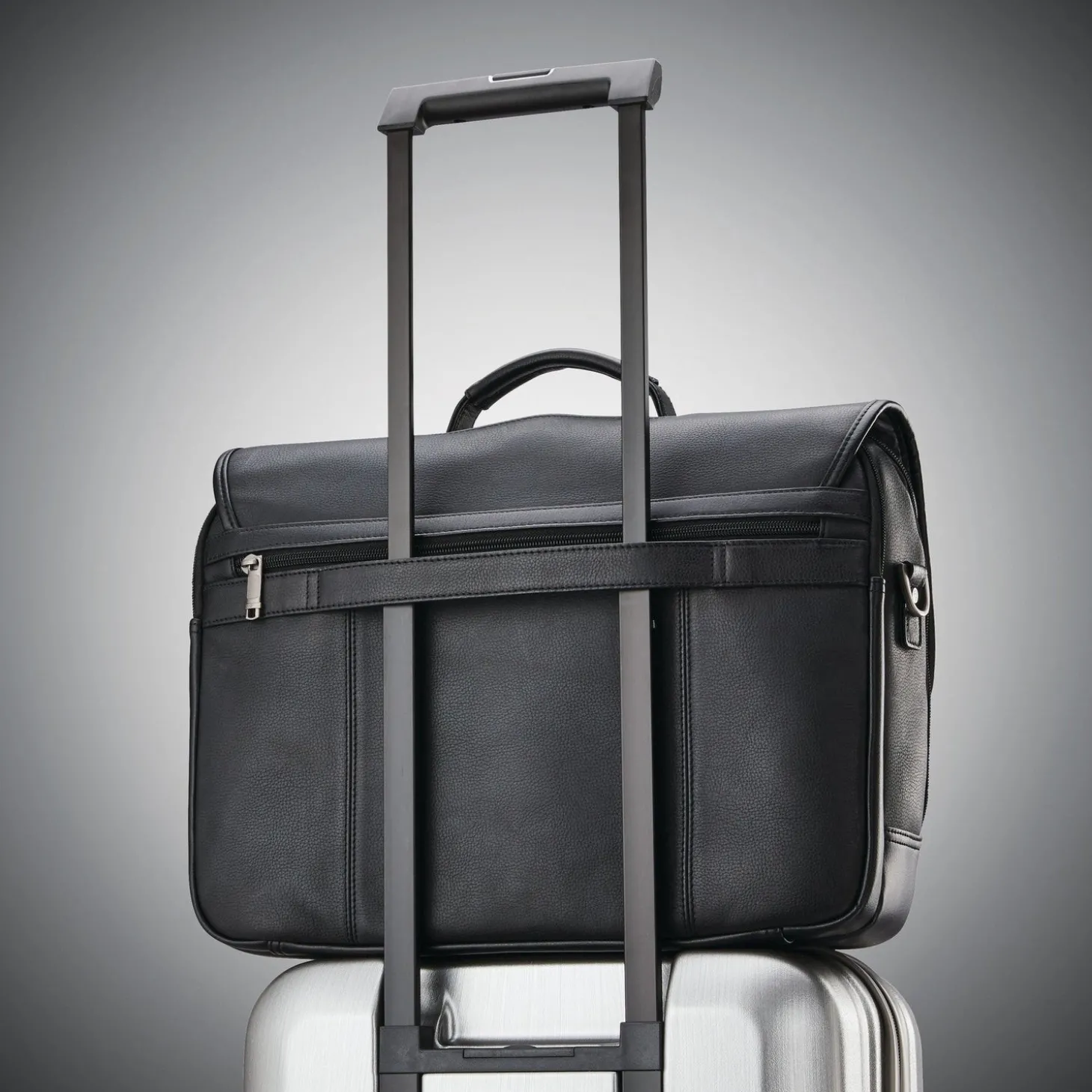Samsonite Classic Leather Flapover