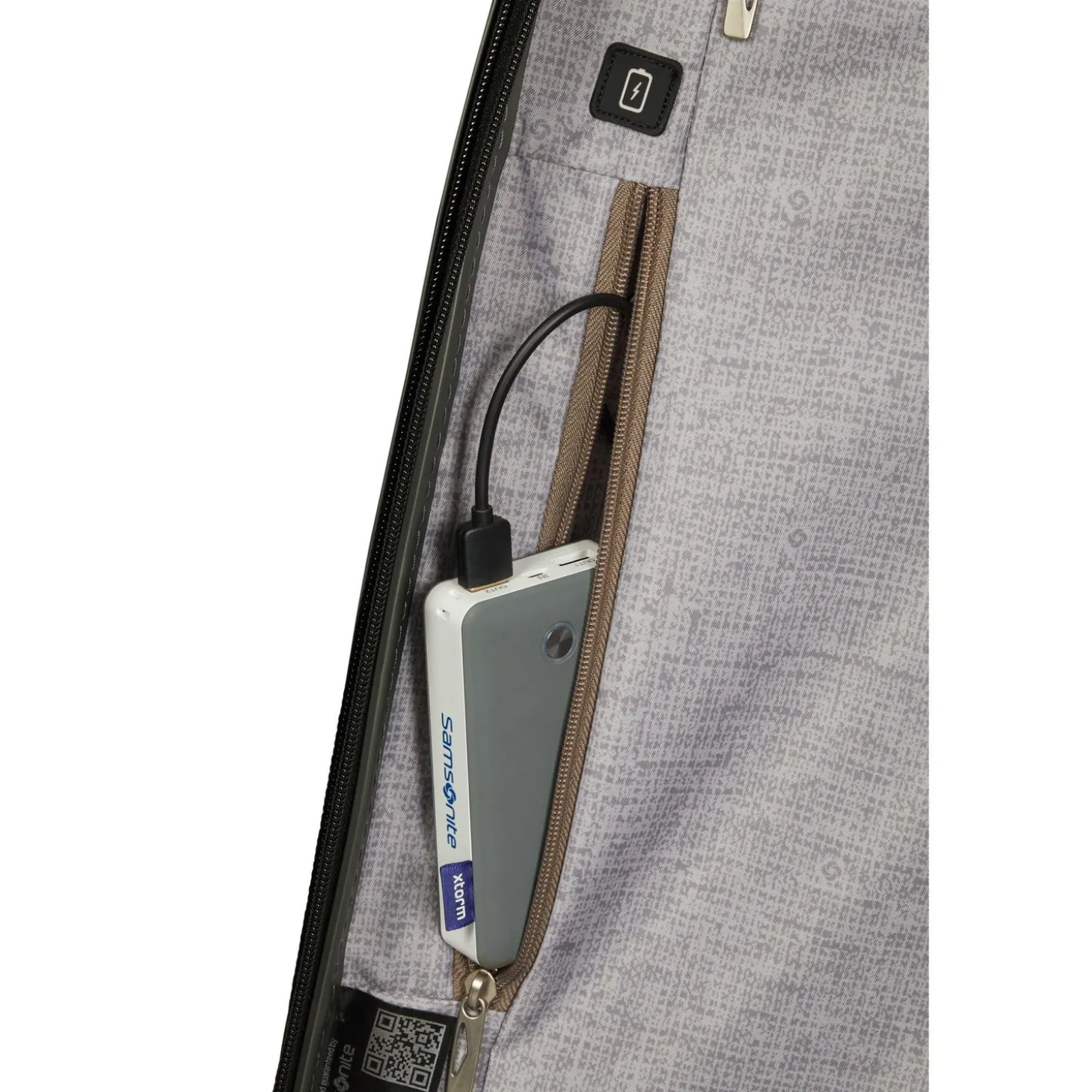 Samsonite C-Lite Carry-On Spinner
