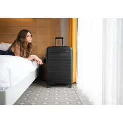 Samsonite Elevation Plus Hardside Large Spinner