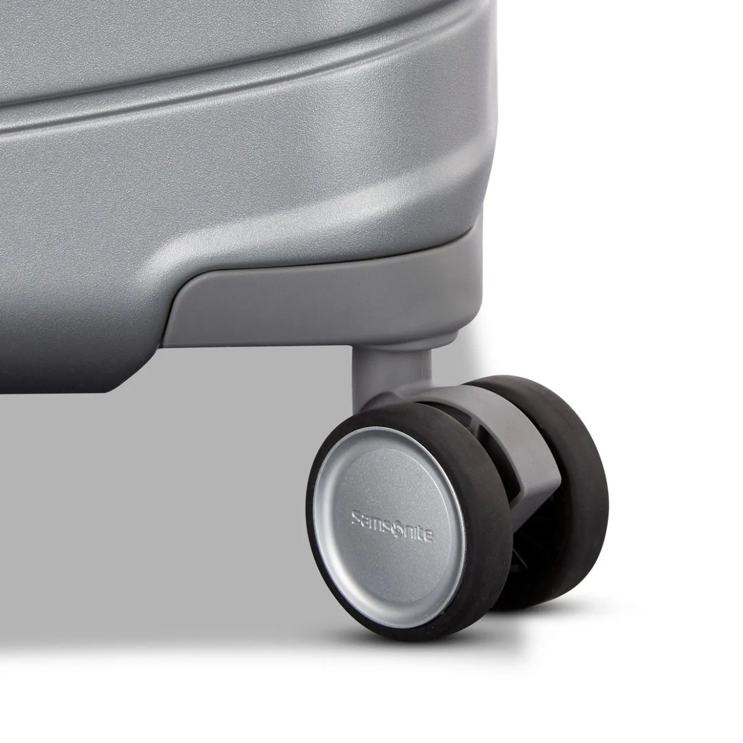 Samsonite Framelock Max Carry-On Spinner