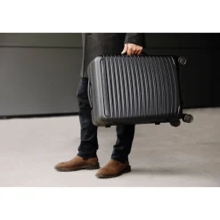 Samsonite Framelock Max Carry-On Spinner