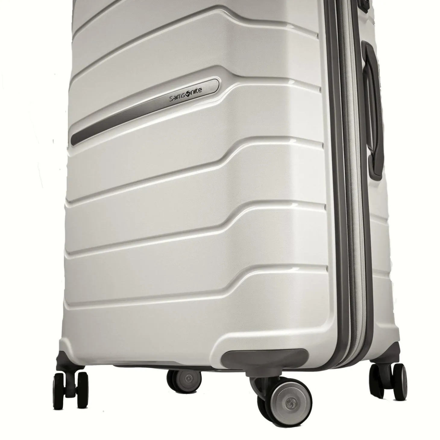 Samsonite Freeform 24" Spinner