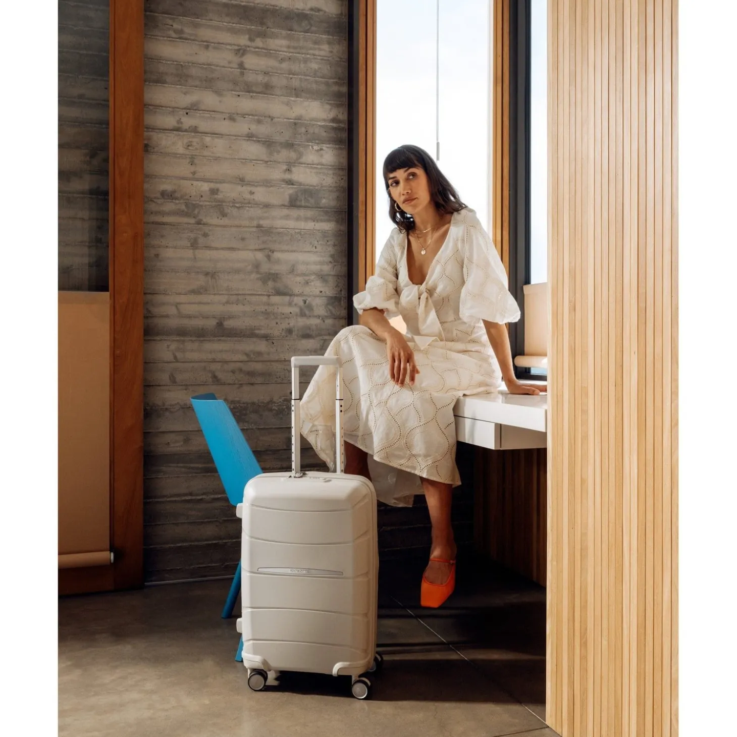 Samsonite Outline Pro Carry-On Spinner