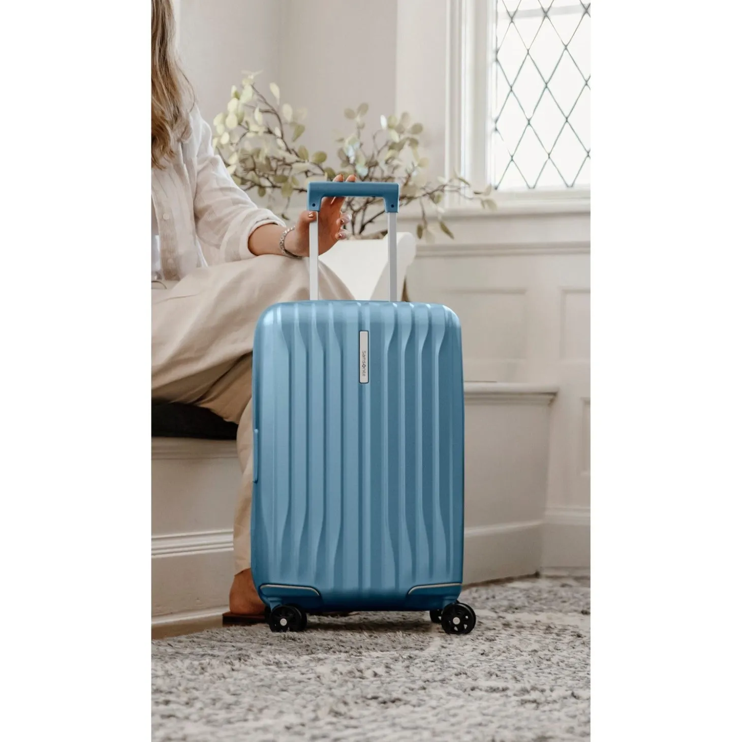 Samsonite UpLift Hardside Carry-On Spinner