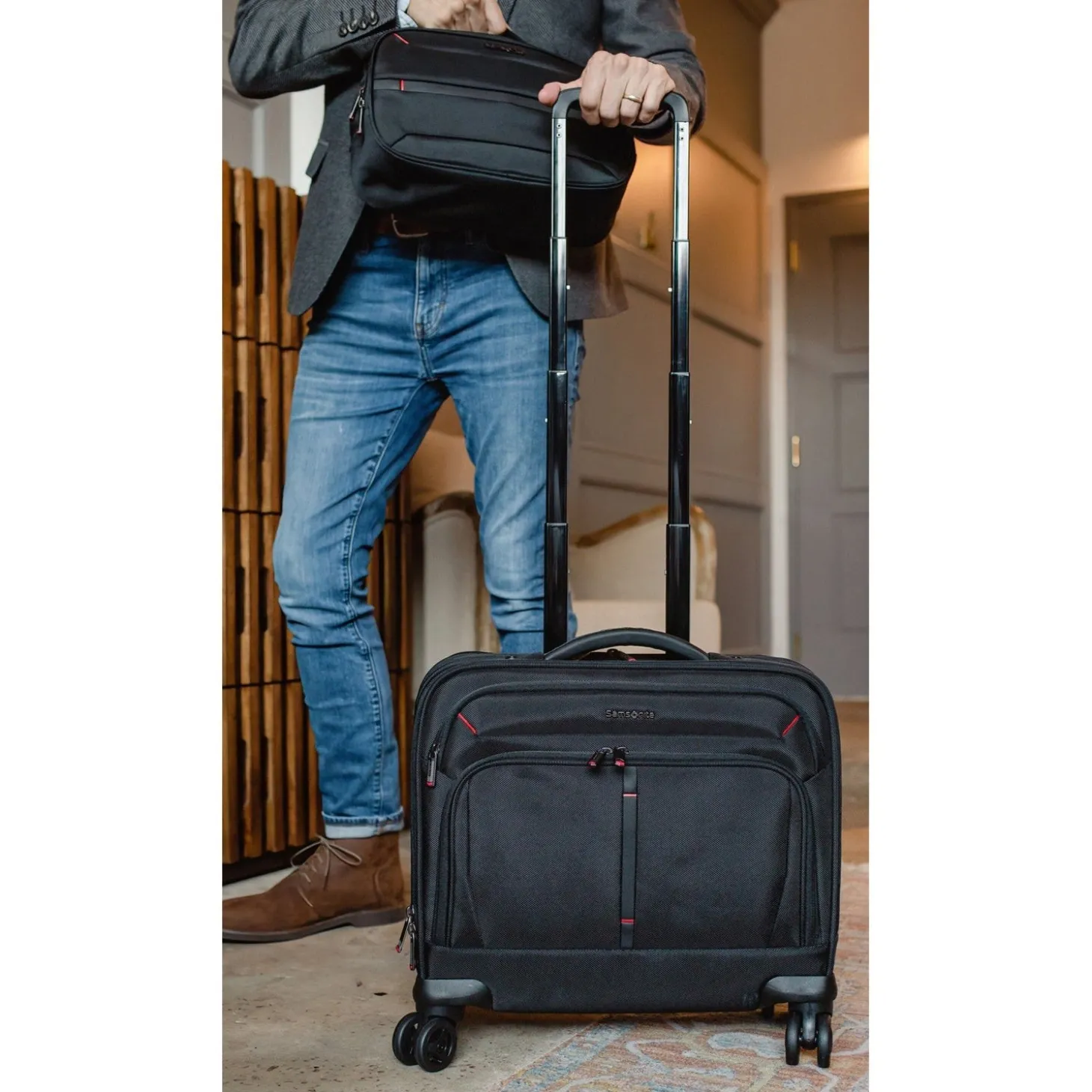 Samsonite Xenon 4.0 Spinner Mobile Office