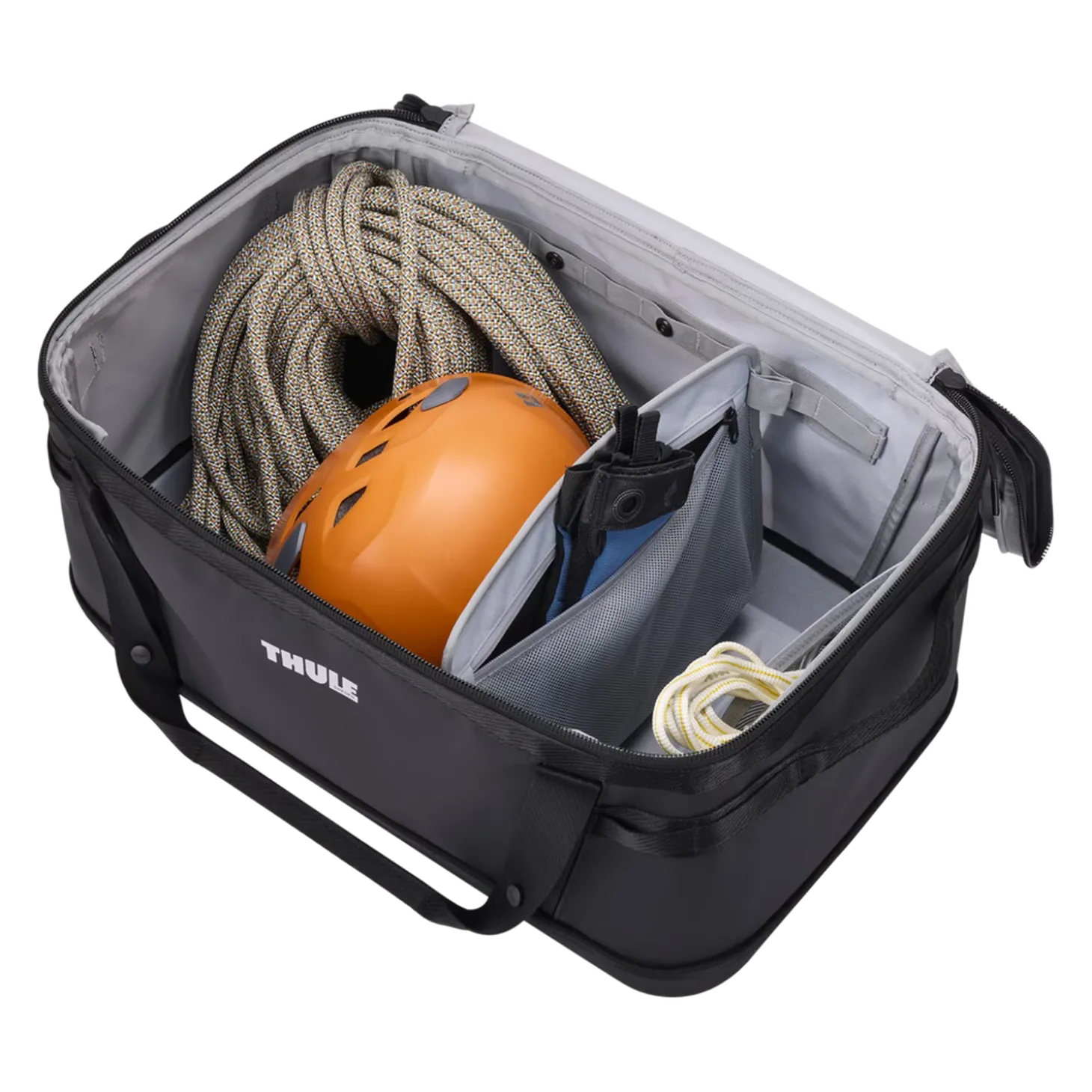 Thule Luggage Chasm Gear Hauler 55L