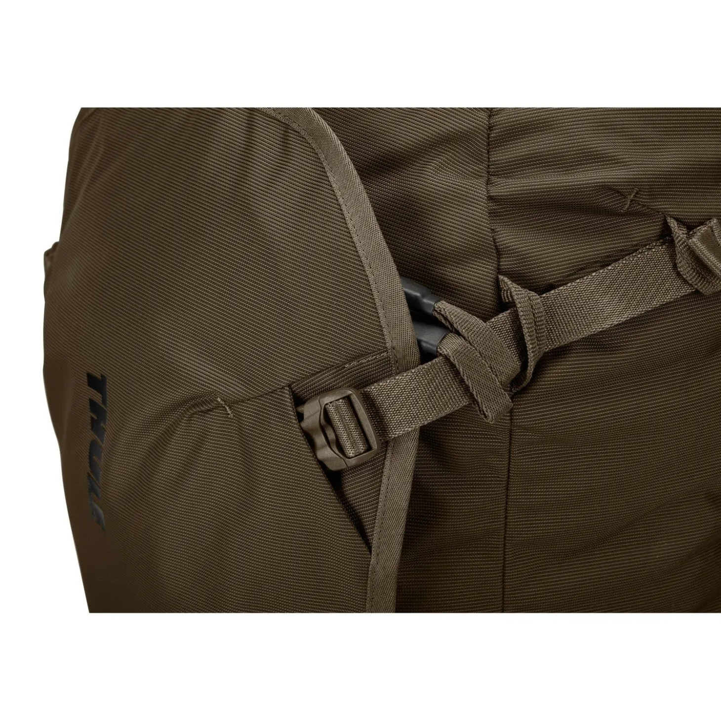 Thule Luggage Landmark Travel Pack 70L