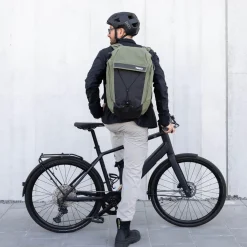 Thule Luggage Paramount Commuter Backpack 28L
