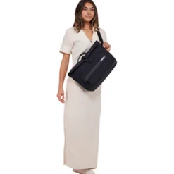 Thule Luggage Paramount 14L Crossbody
