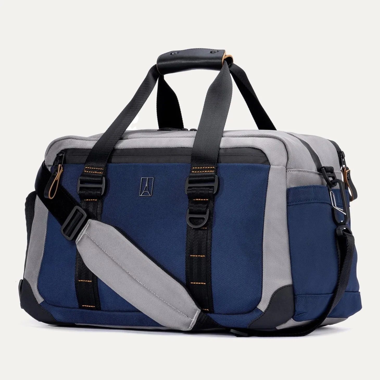 Travelpro Altitude Day-to-Day Duffel