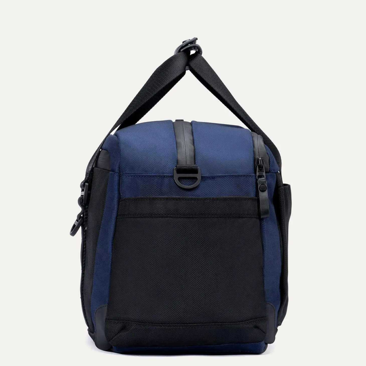 Travelpro Altitude Day-to-Day Duffel