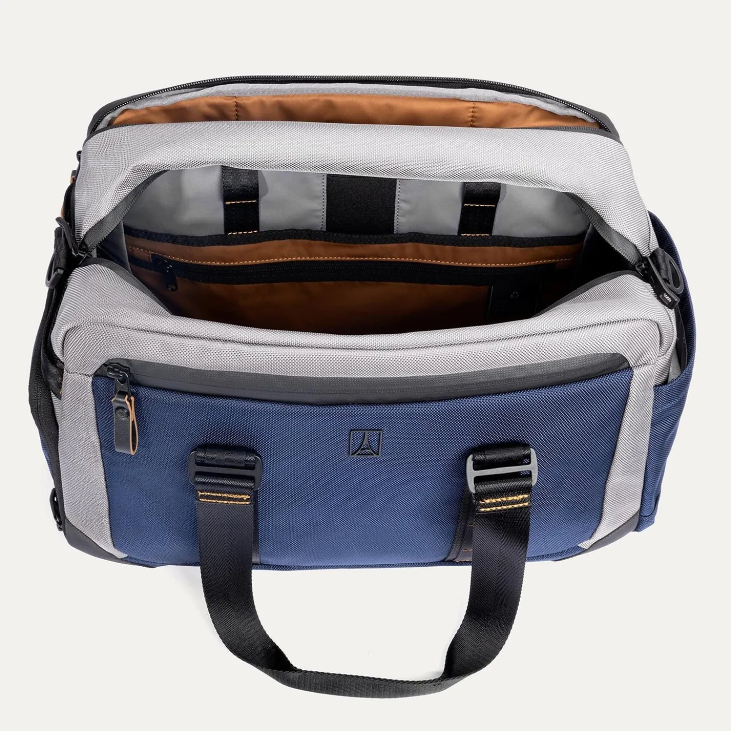 Travelpro Altitude Day-to-Day Duffel