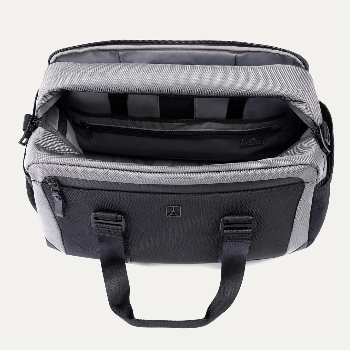 Travelpro Altitude Day-to-Day Duffel