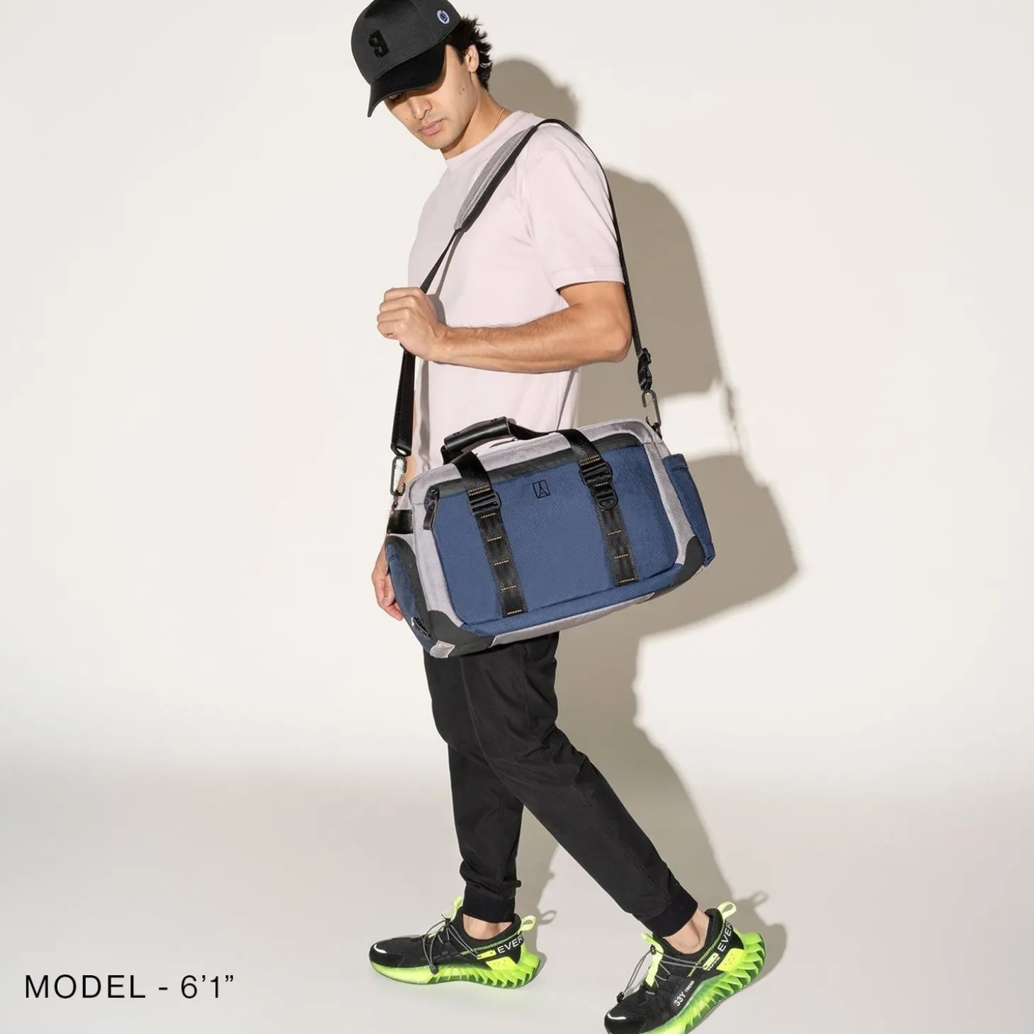 Travelpro Altitude Day-to-Day Duffel