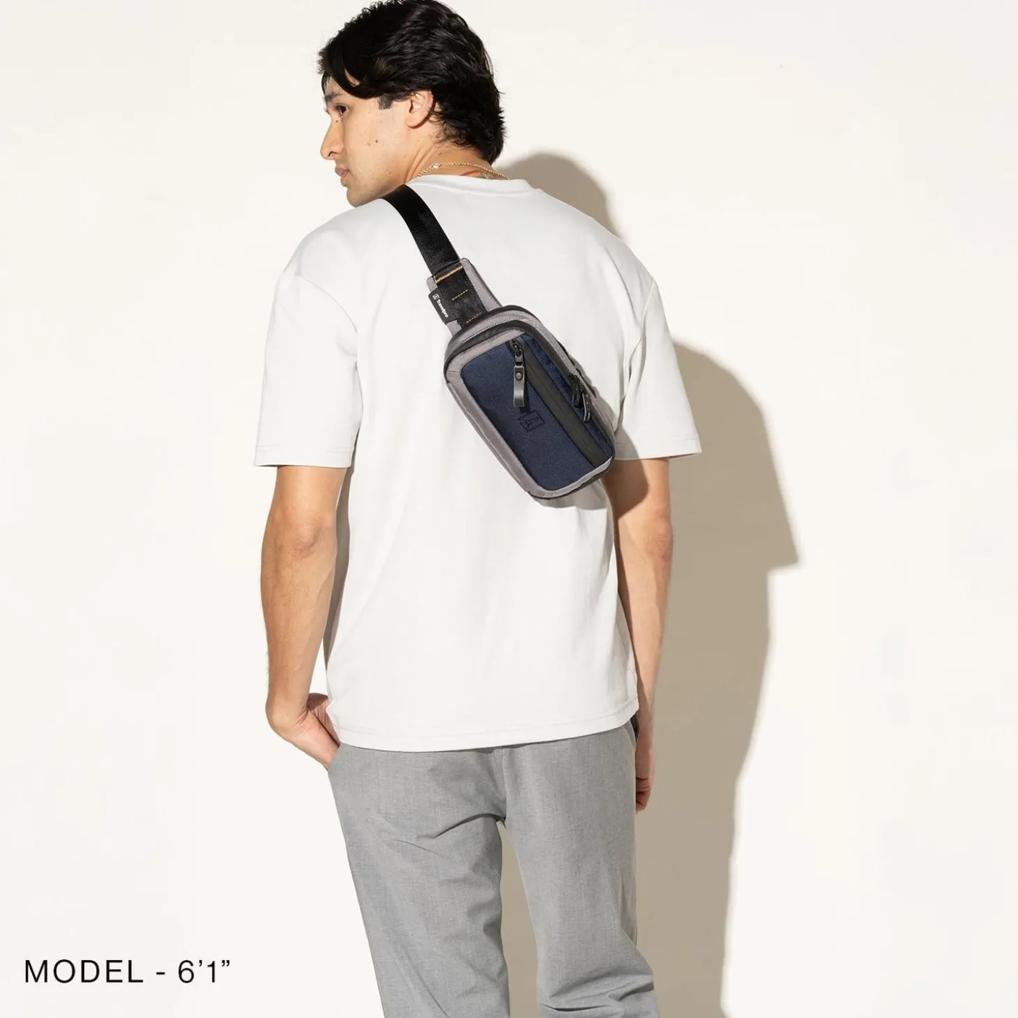 Travelpro Altitude Sling 2L